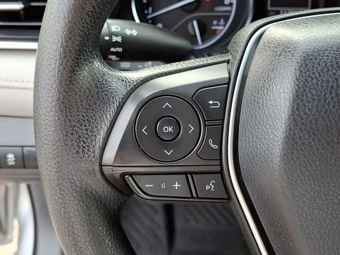Certified 2018 Toyota Camry LE FWD image 23