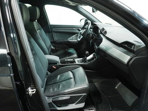 Used 2019 Audi Q3 2.0T Premium AWD/4WD image 12