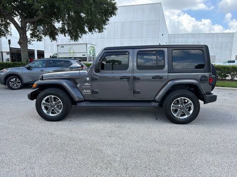 Used 2023 Jeep Wrangler Unlimited Sahara AWD/4WD image 2