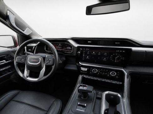 Used 2025 GMC Sierra 1500 Denali AWD/4WD image 19