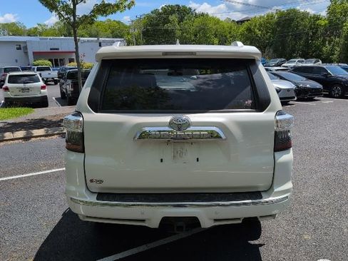 Used 2015 Toyota 4Runner Limited AWD/4WD image 4