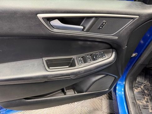 Used 2023 Ford Edge SEL w/ Convenience Package image 15