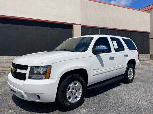 Used 2014 Chevrolet Tahoe LT w/ Luxury Package RWD image 1