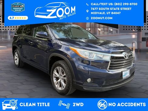Used 2015 Toyota Highlander Plus FWD image 1