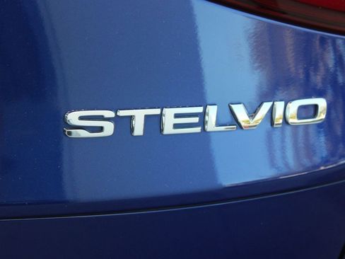 Used 2022 Alfa Romeo Stelvio Ti image 22