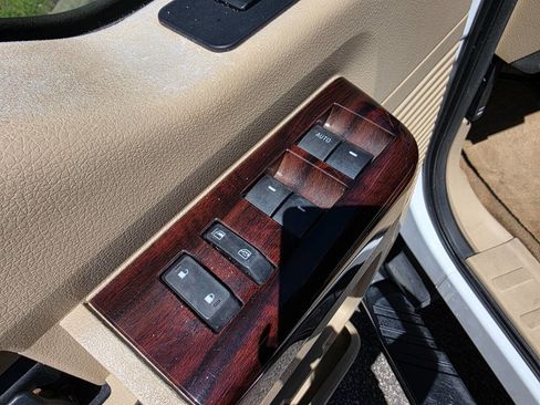 Used 2009 Ford F350 Lariat image 15