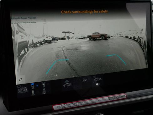 Certified 2025 Toyota 4Runner TRD Off-Road Premium image 34