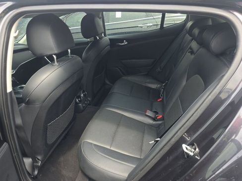 Used 2019 Kia Stinger RWD image 11