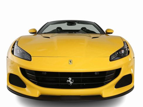 Used 2022 Ferrari Portofino M image 2
