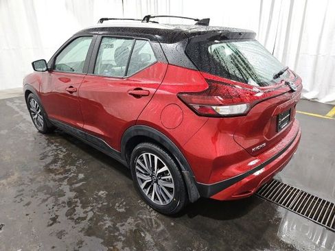 Used 2021 Nissan Kicks SV w/ Interior Electronics Package image 5