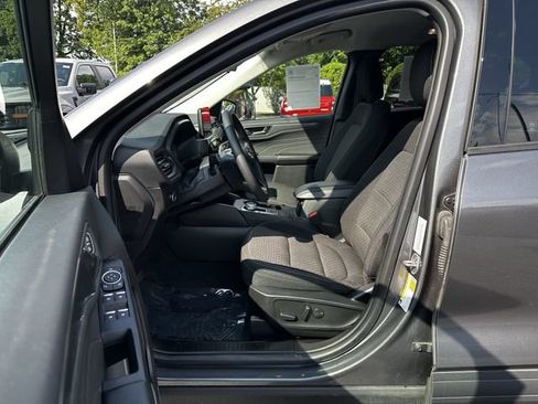 Certified 2023 Ford Escape Active AWD/4WD image 19