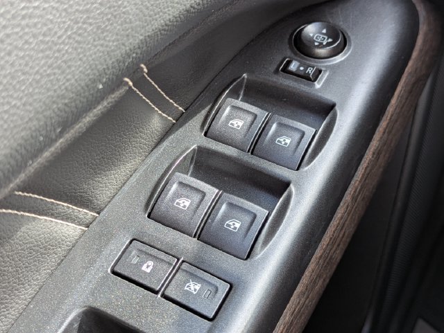 Used 2022 GMC Canyon Denali RWD image 24