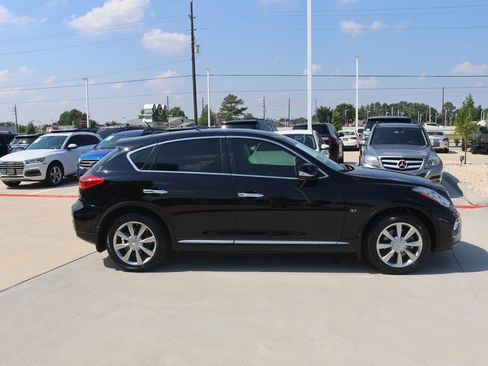 Used 2017 INFINITI QX50 2WD image 6