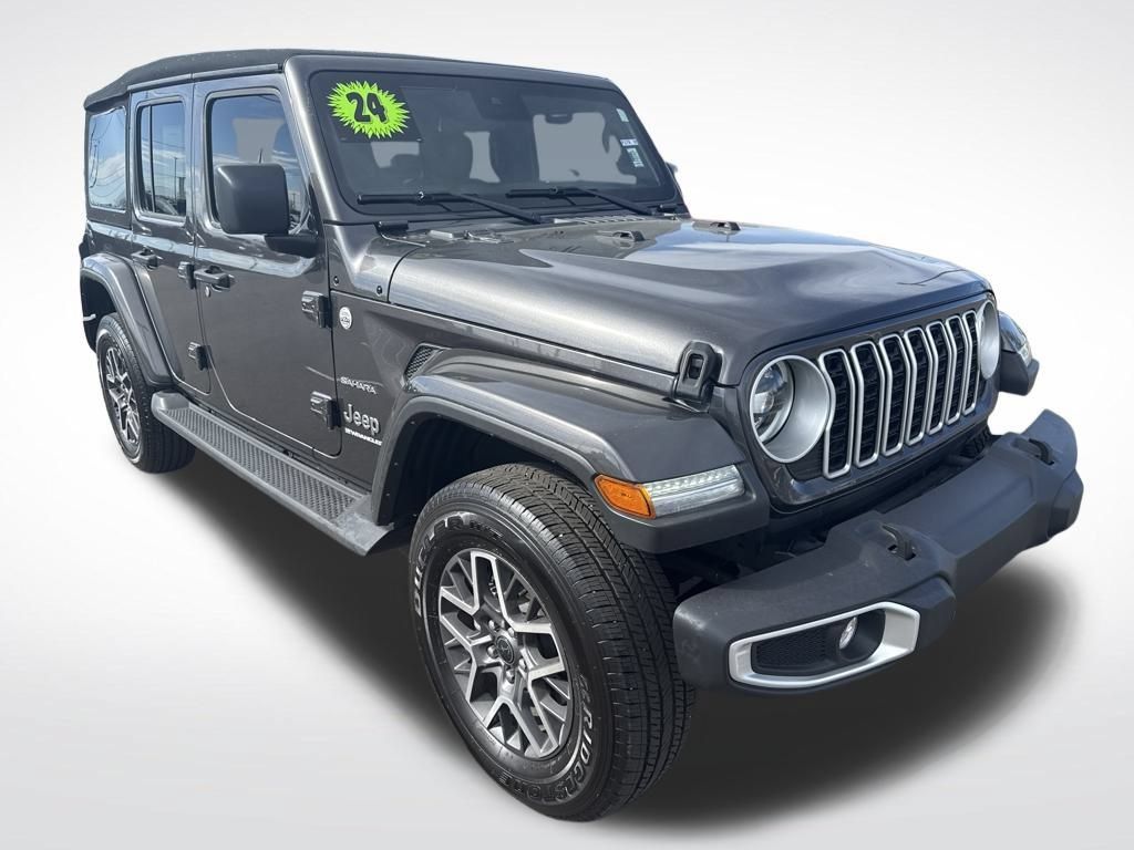 Used 2024 Jeep Wrangler Unlimited Sahara AWD/4WD image 9