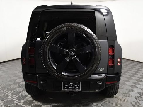 Used 2023 Land Rover Defender 110 X-Dynamic SE AWD/4WD image 5