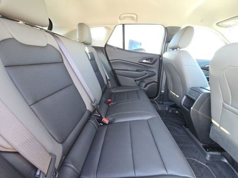 Used 2025 Chevrolet Trax ACTIV w/ Driver Confidence Package image 13