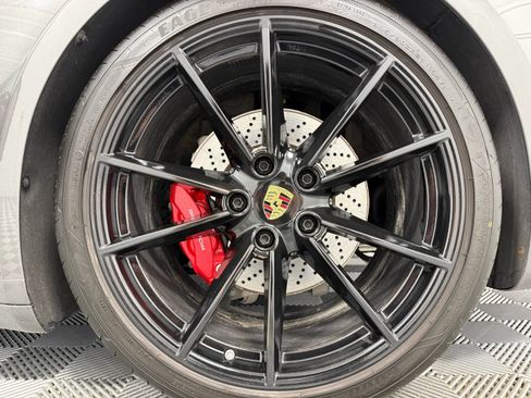 Used 2024 Porsche 911 Carrera 4S AWD/4WD image 41