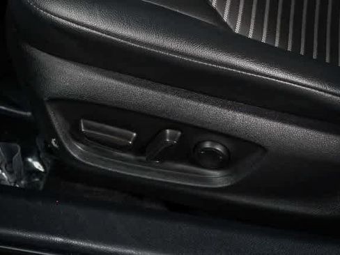 Certified 2023 Toyota Camry SE image 24