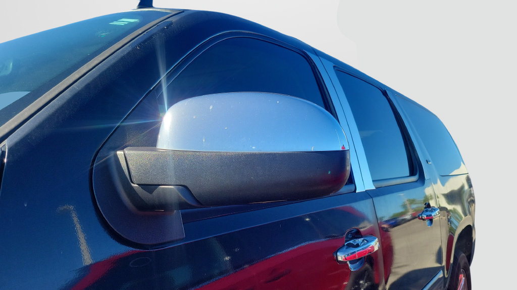 Used 2008 Chevrolet Suburban LTZ w/ LTZ Preferred Equipment Group RWD image 3