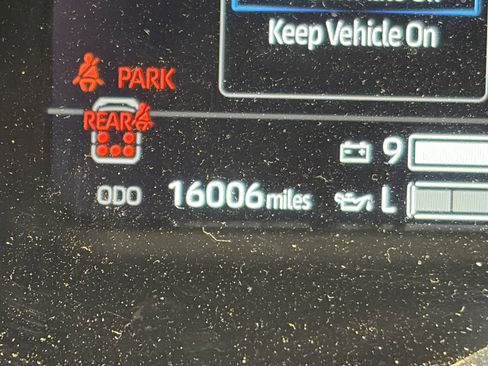 Used 2025 Toyota Sequoia Platinum w/ Tow Technology Package image 5