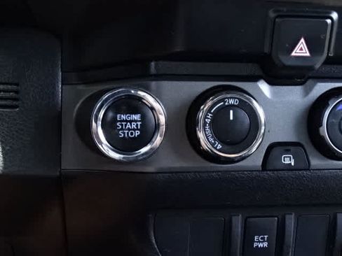Certified 2023 Toyota Tacoma TRD Off-Road AWD/4WD image 27