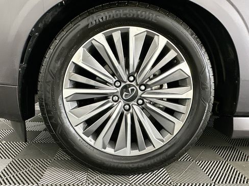 Used 2025 INFINITI QX80 Luxe AWD/4WD image 37