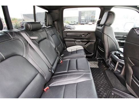 Used 2024 RAM 1500 Limited AWD/4WD image 10