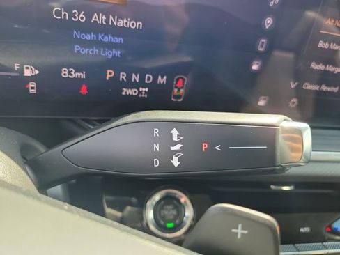 Used 2025 Buick Envision Preferred AWD/4WD image 35