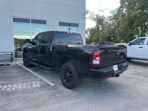 Used 2021 RAM 2500 Big Horn w/ Night Edition AWD/4WD image 4
