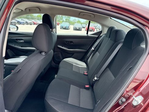 Used 2025 Nissan Sentra SV FWD image 23