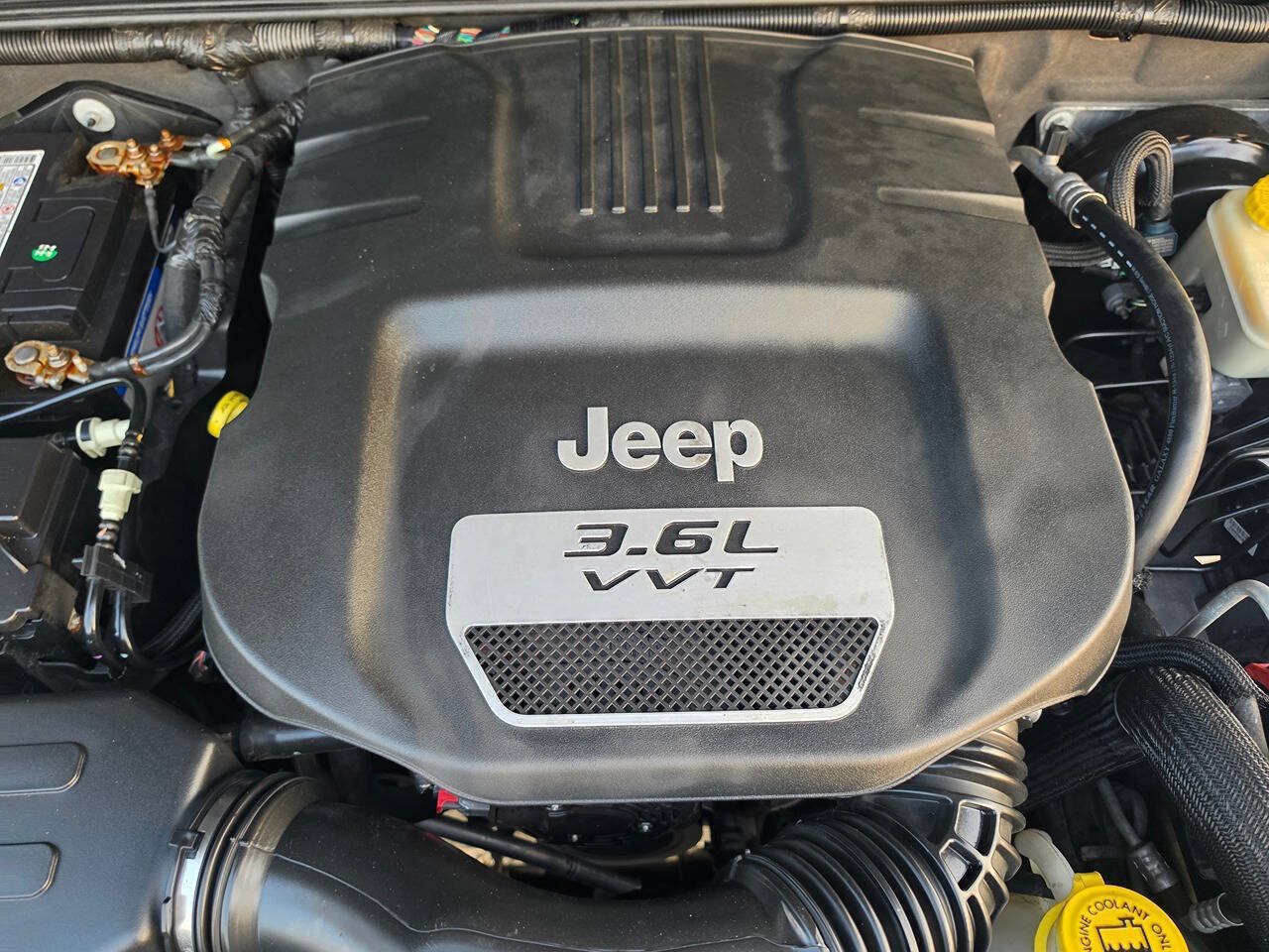 Used 2013 Jeep Wrangler Sport AWD/4WD image 50