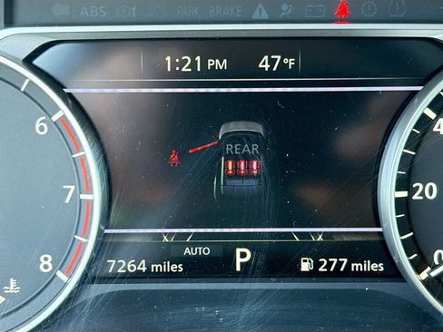 Used 2023 Nissan Rogue SV image 14