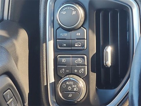 Used 2019 Chevrolet Silverado 1500 RST image 13