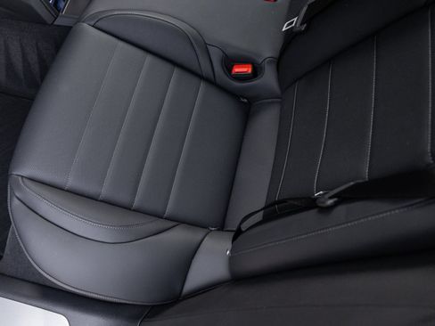 Certified 2026 Porsche Panamera RWD image 35