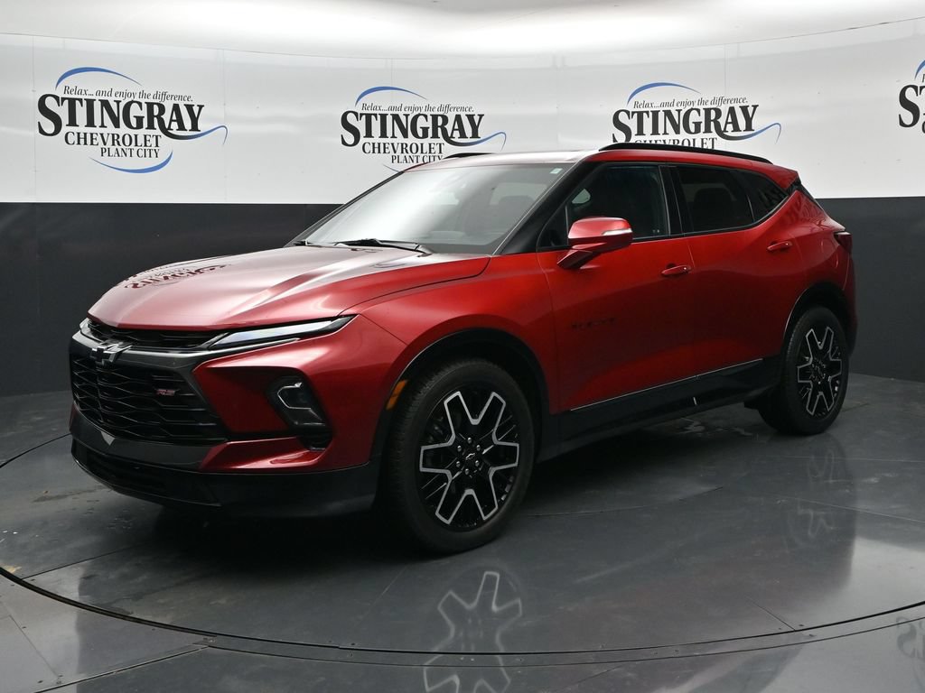 Used 2023 Chevrolet Blazer RS w/ Driver Confidence II Package AWD/4WD image 3