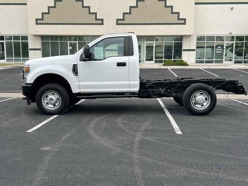Used 2020 Ford F350 XL w/ Snow Plow Prep Package AWD/4WD image 6