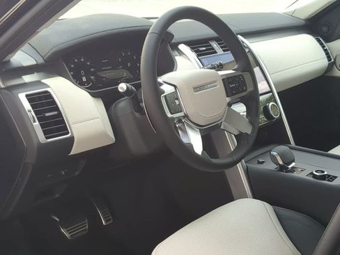 New 2026 Land Rover Discovery Limited Edition AWD/4WD image 10