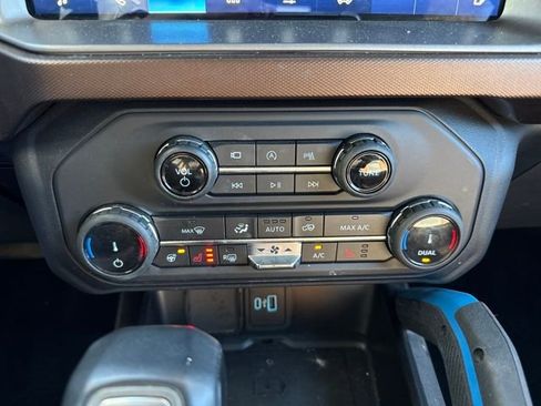 Used 2022 Ford Bronco Outer Banks image 22