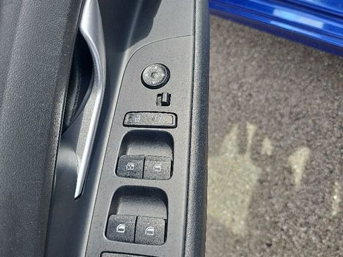 Certified 2023 Hyundai Elantra Limited FWD image 12