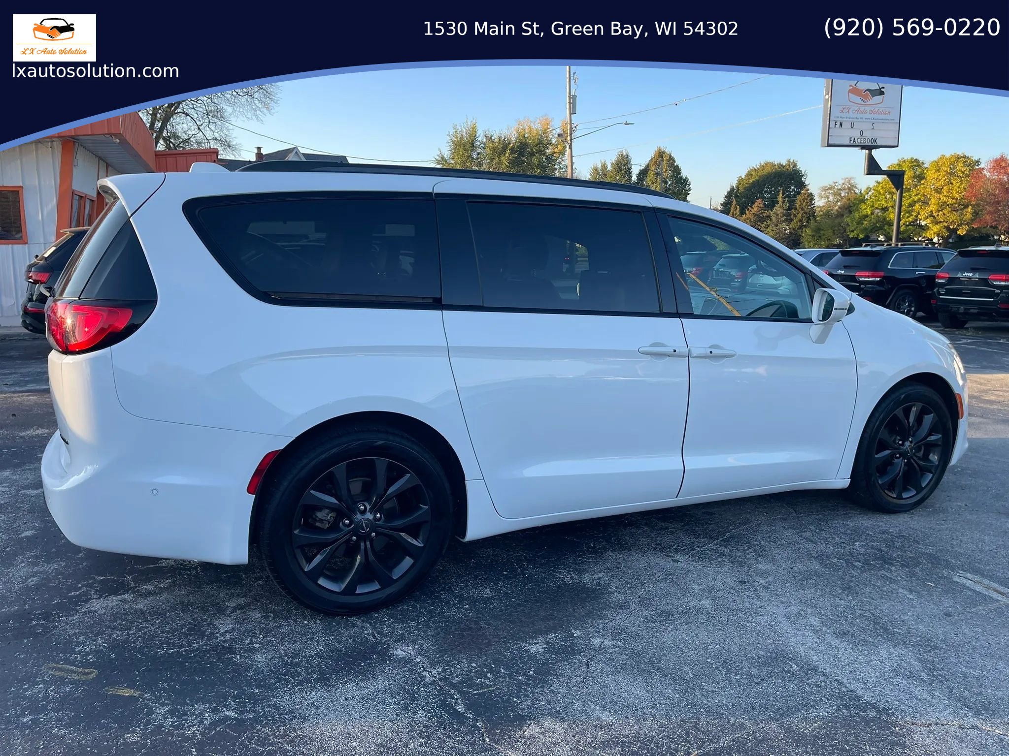 Used 2019 Chrysler Pacifica Limited FWD image 6