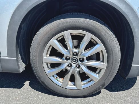 Used 2018 MAZDA CX-9 Touring FWD image 2