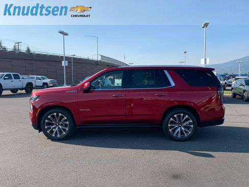 Used 2025 Chevrolet Tahoe High Country AWD/4WD image 4