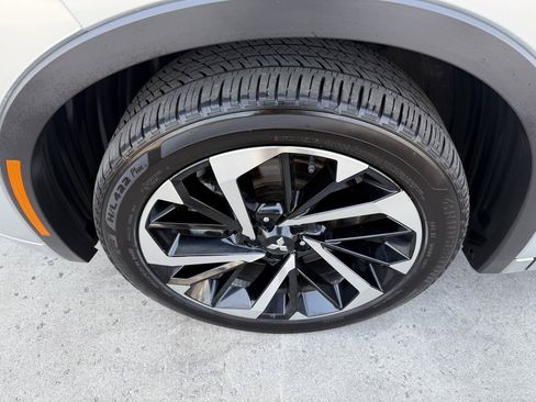Used 2025 Mitsubishi Outlander SEL Plug-In Hybrid AWD/4WD image 61