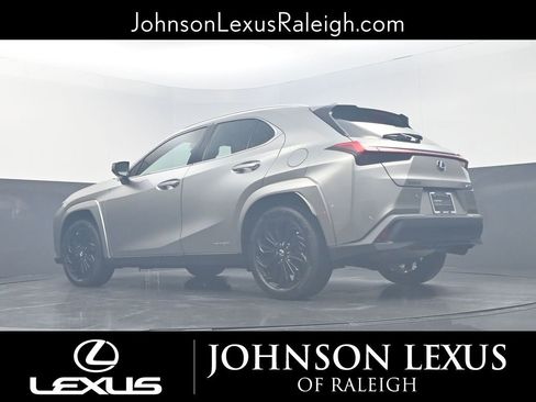 Certified 2022 Lexus UX 250h w/ Premium Package image 18