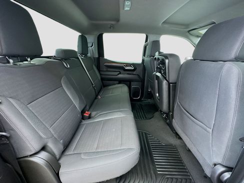 Used 2025 Chevrolet Silverado 1500 LT RWD image 18
