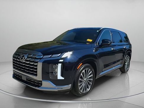 Used 2024 Hyundai Palisade Calligraphy image 11