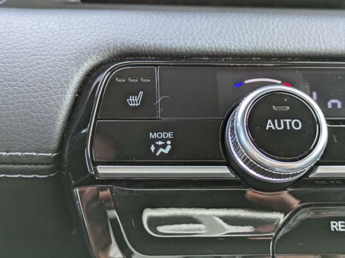 Certified 2025 Honda Pilot EX-L image 30