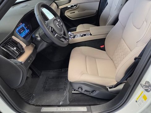 New 2026 Volvo XC90 T8 Plus w/ Protection Package Premier AWD/4WD image 10