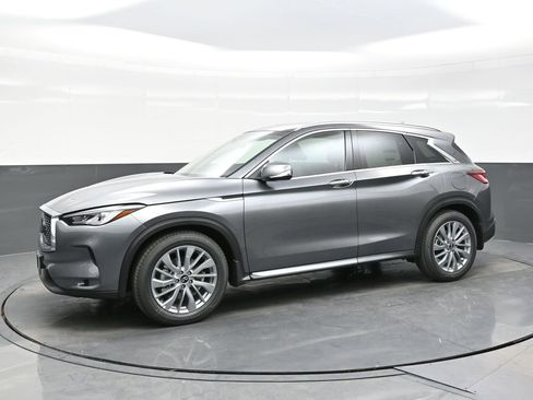Used 2025 INFINITI QX50 Luxe image 3