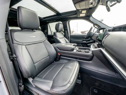 New 2026 Ford Expedition Platinum w/ Stealth Performance Package AWD/4WD image 25